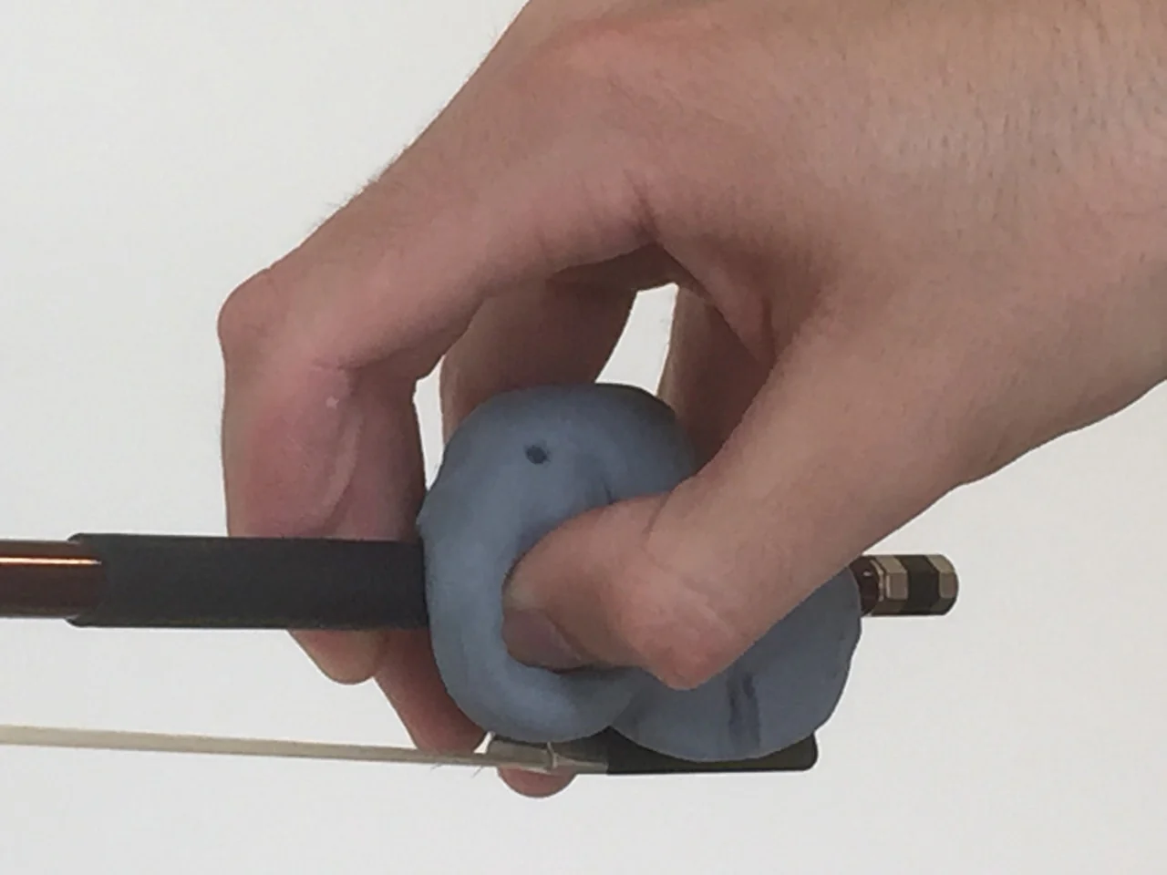 CelloPhant Bow Holder Buddy Classic Gray - Image 2