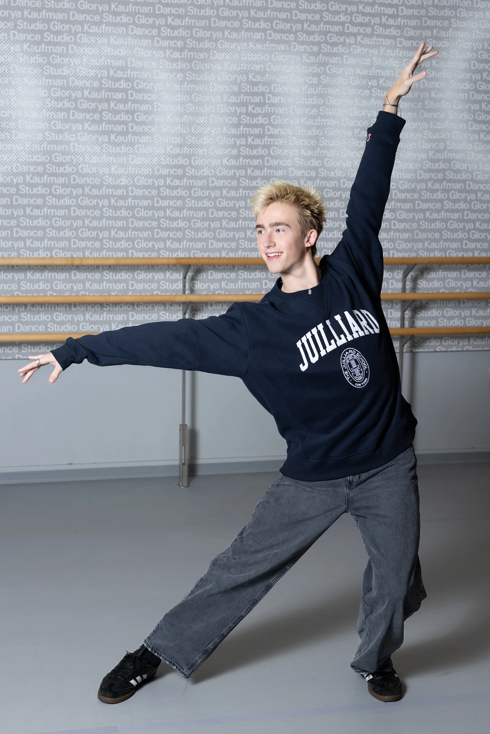 Sweatshirt: 1991 Embroidered Crew - Image 7